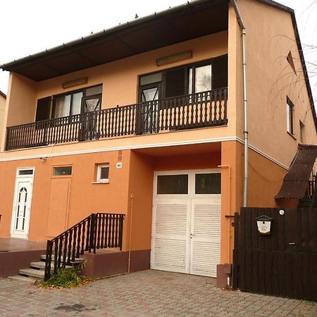 Orchidea Apartman Tata Ngoại thất bức ảnh