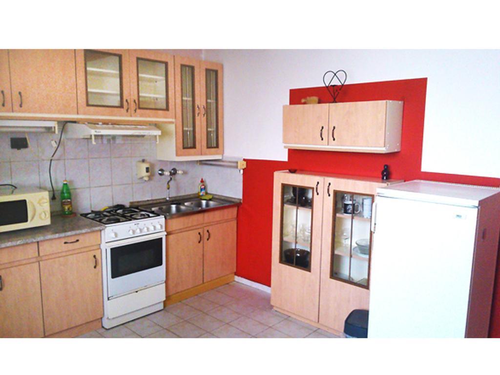 Orchidea Apartman Tata Phòng bức ảnh